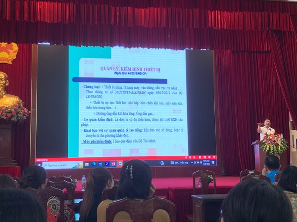 Hội nghị quán triệt NQ Đại hội XVII Công đoàn TP Hà Nội và tập huấn công tác ATVSLĐ